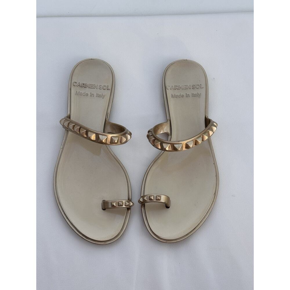 Carmen Sol Gold Studded Toe-Ring Sandals 7